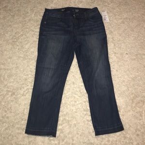 Simply Vera Denim Capri
